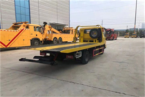 殷都非事故拖车